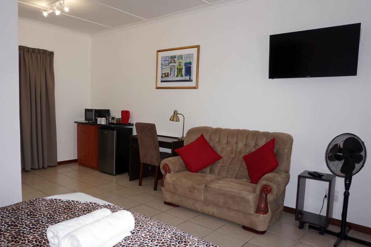 Sheba Rock Guesthouse Mbombela Buitenkant foto