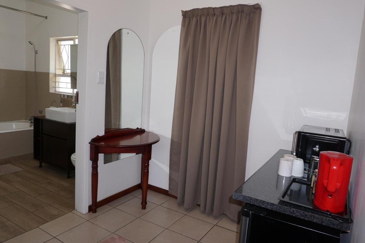 Sheba Rock Guesthouse Mbombela Buitenkant foto