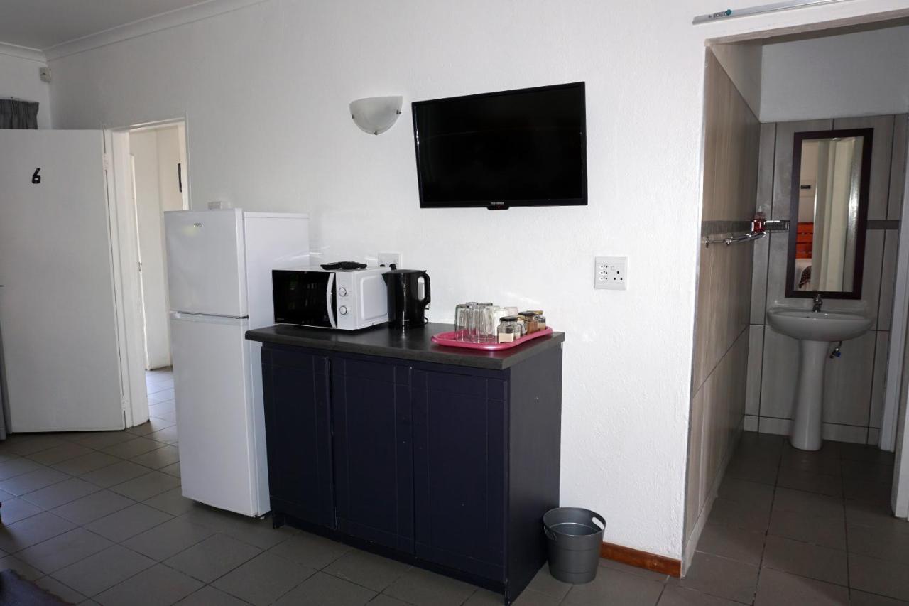 Sheba Rock Guesthouse Mbombela Buitenkant foto